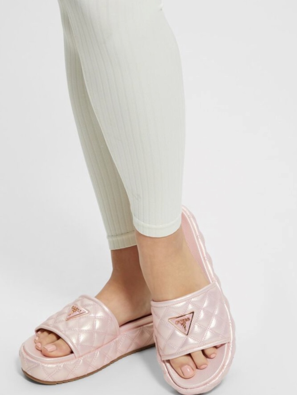 💗 GUESS Platform Slides Blush Pink Quilted Sandals Women’s Size 9M💗